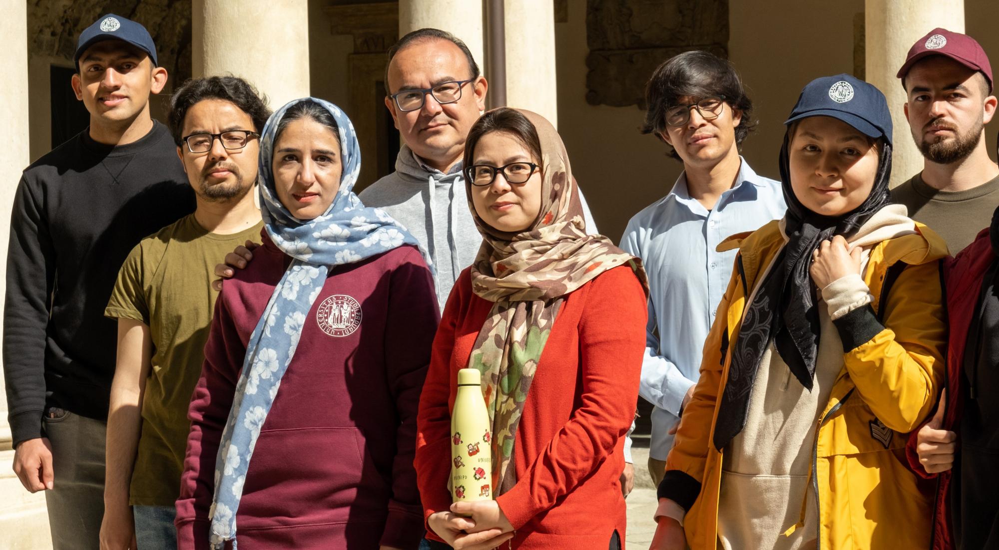 Studenti e studentesse beneficiari di borse di studio Students at risk